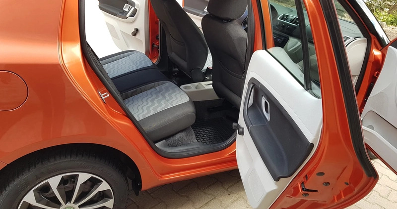 Skoda Fabia cena 15900 przebieg: 125000, rok produkcji 2007 z Strzegom małe 742